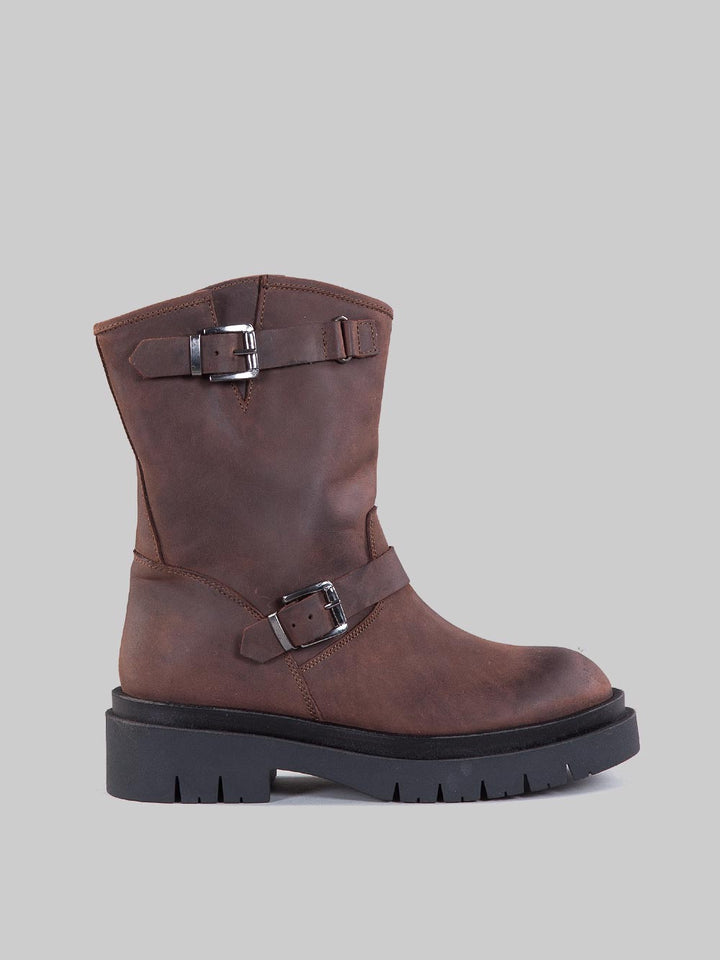 Biker boots