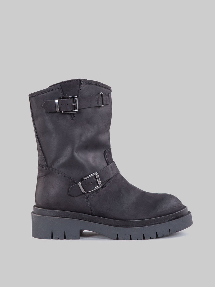 Biker boots
