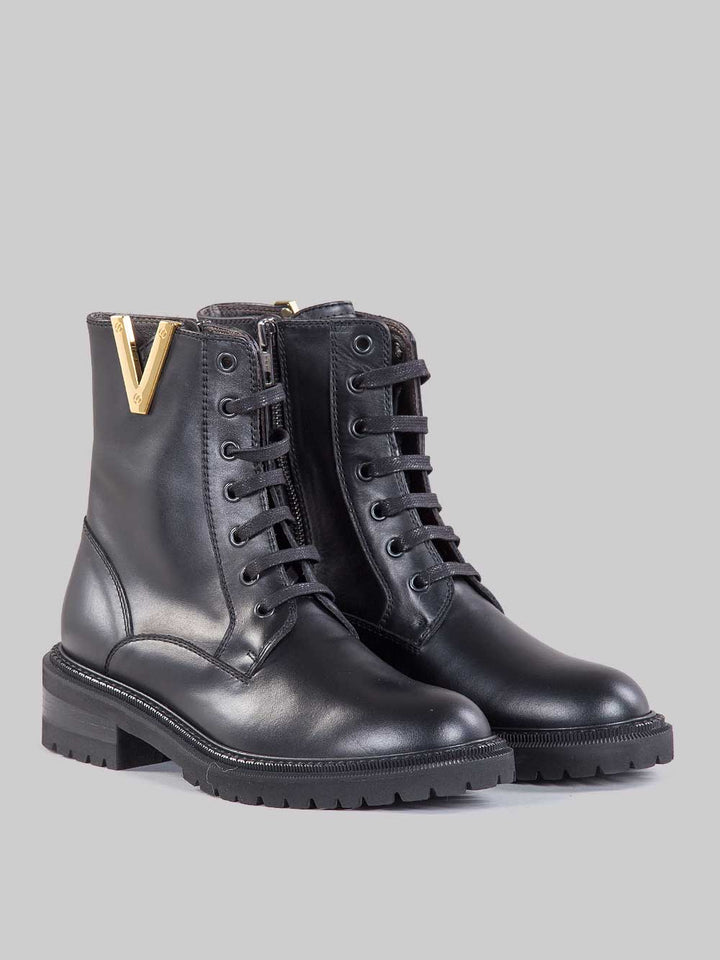 Biker boots