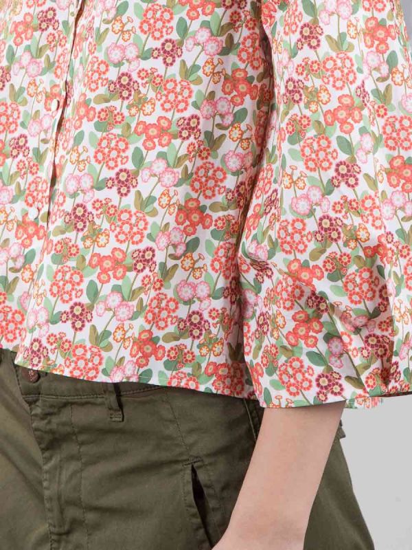MARGOT SHIRT WITH RED FLOWER PATTERN ON WHITE BACKGROUND