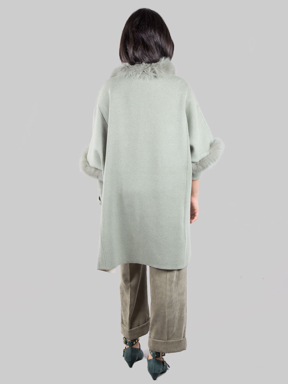 Cashmere cape