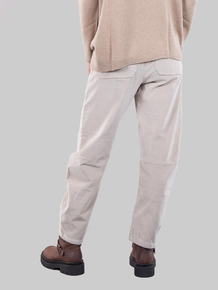 Carrot pants