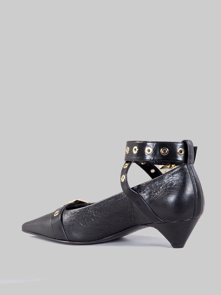 Décolleté with anklet