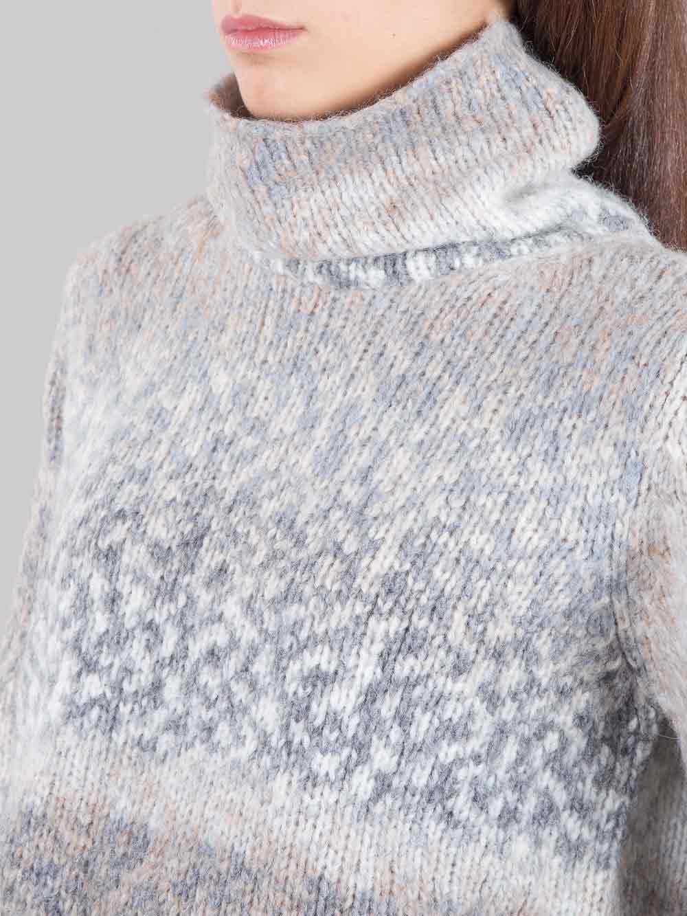 Patterned turtleneck