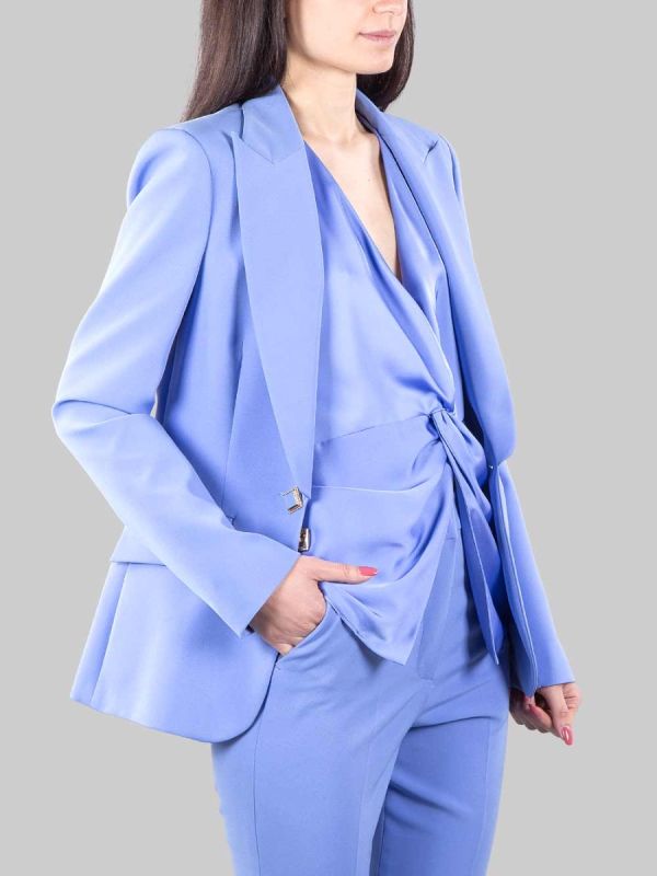 GIACCA MONOPETTO BLU PERVINCA CON BOTTONE GIOIELLO
