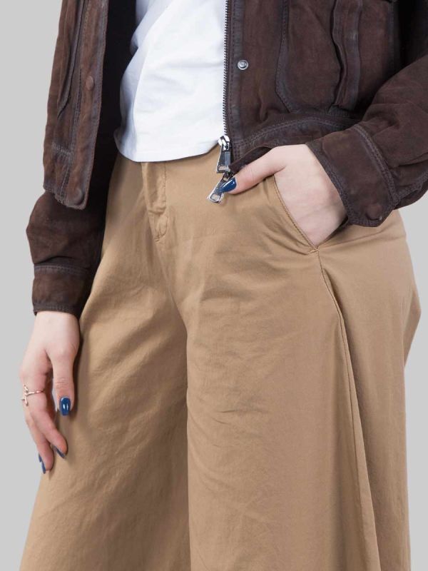 MAXI PANTALONI ELLE IN COTONE ELASTICIZZATO SABBIA CON GAMBE AMPIE