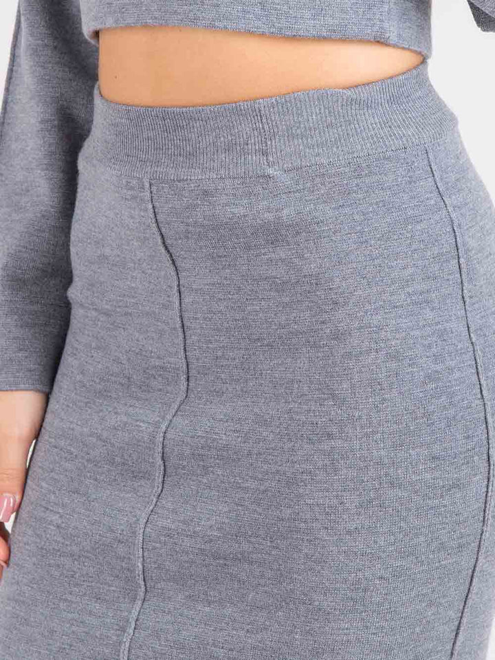 Wool longuette skirt