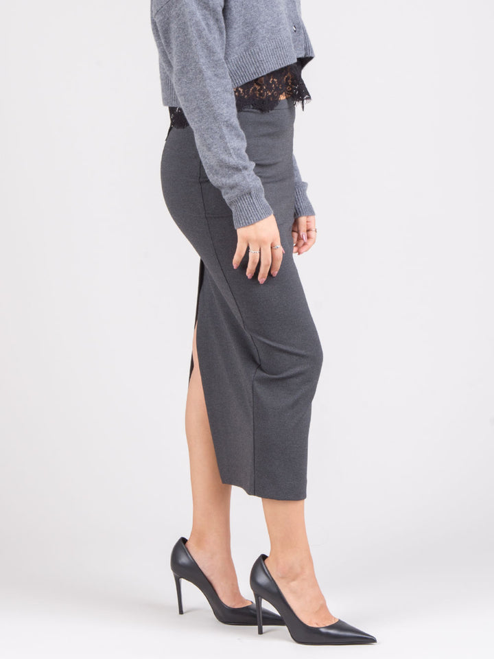 Longuette skirt in fabric stitch
