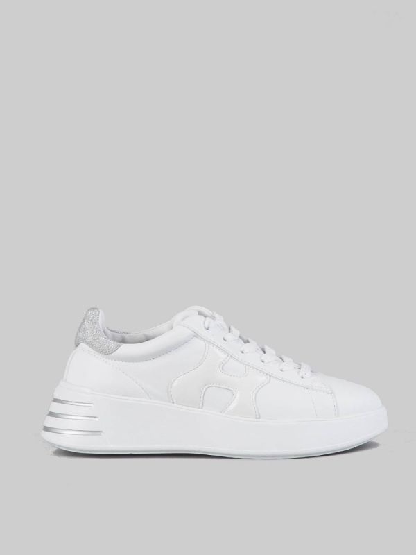 SNEAKER REBEL