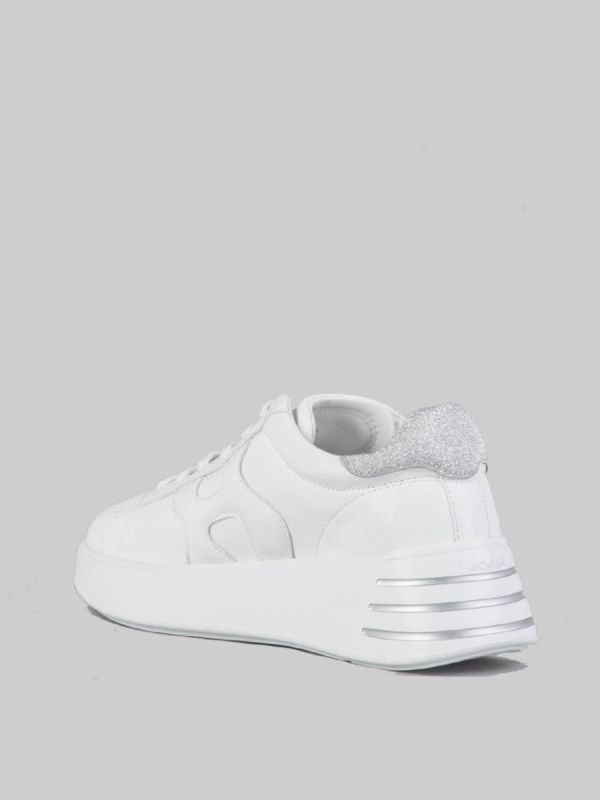 SNEAKER REBEL