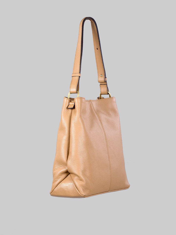 Borsa Leila