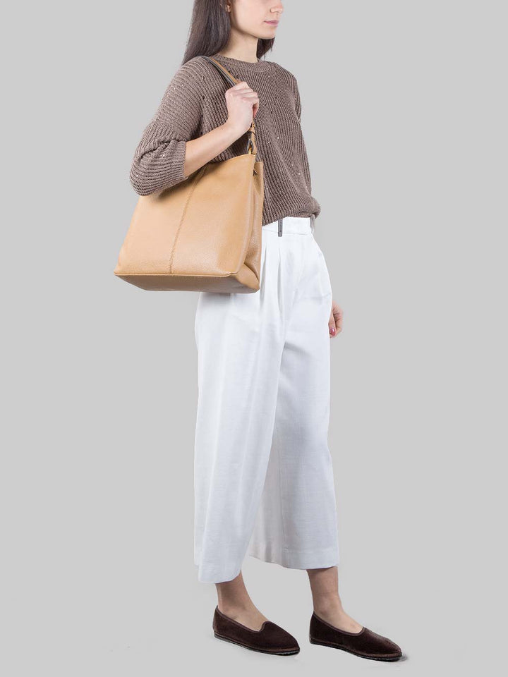Borsa Leila