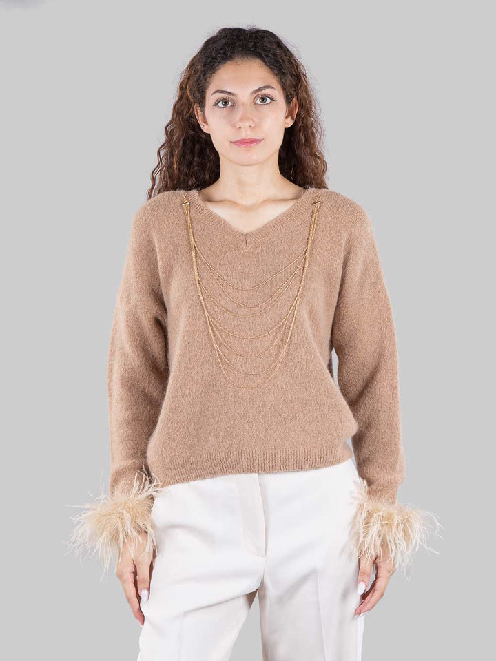 Sweater with necklace