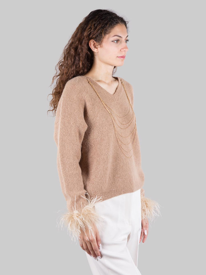 Sweater with necklace