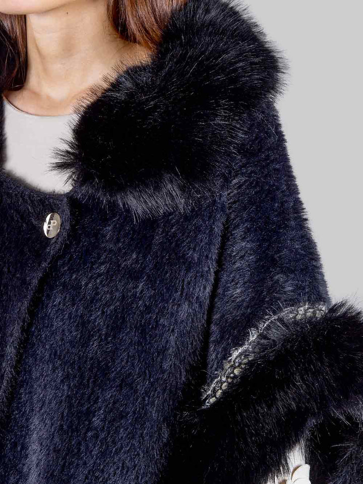 Cashmere cape