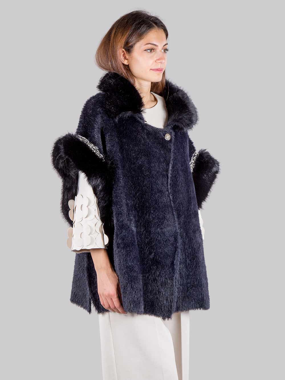 Cashmere cape