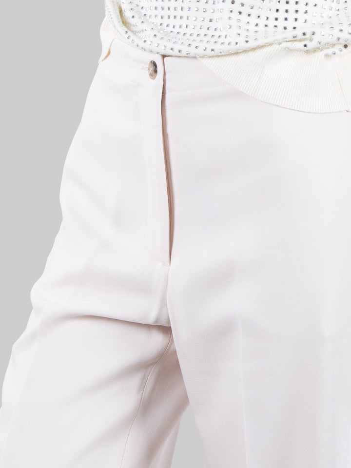 Flowing trousers
