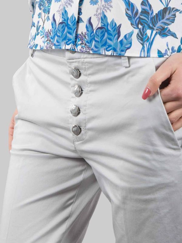 PANTALONI NIMA GRIGIO GHIACCIO CON BOTTONI GIOIELLO