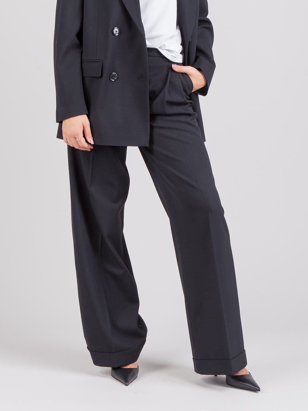 Wide leg trousers
