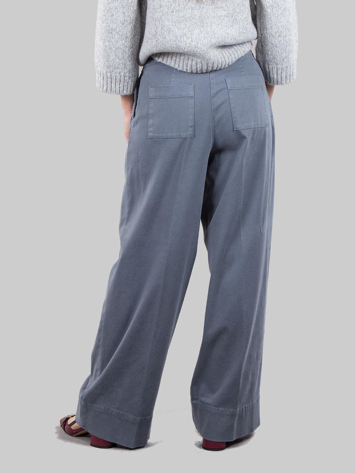 Wide leg trousers