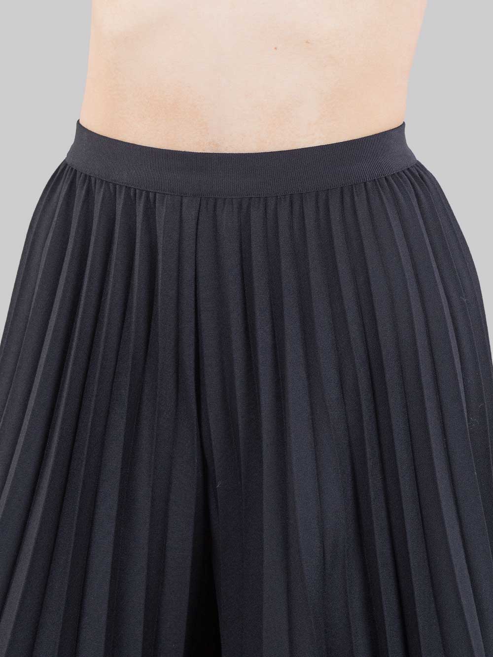Pantaloni plissé