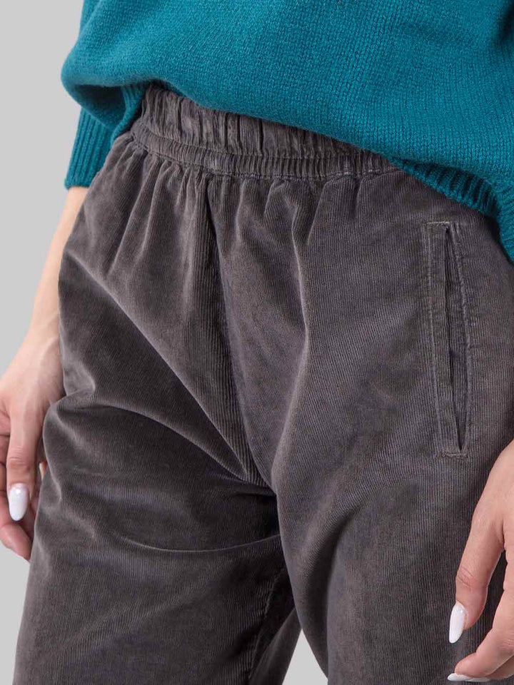 Relaxed pants