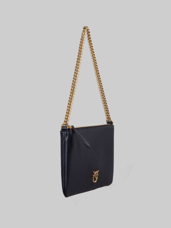 HORIZONTAL FLAT BAG IN BLACK SMOOTH LEATHER WITH SHOULDER STRAP