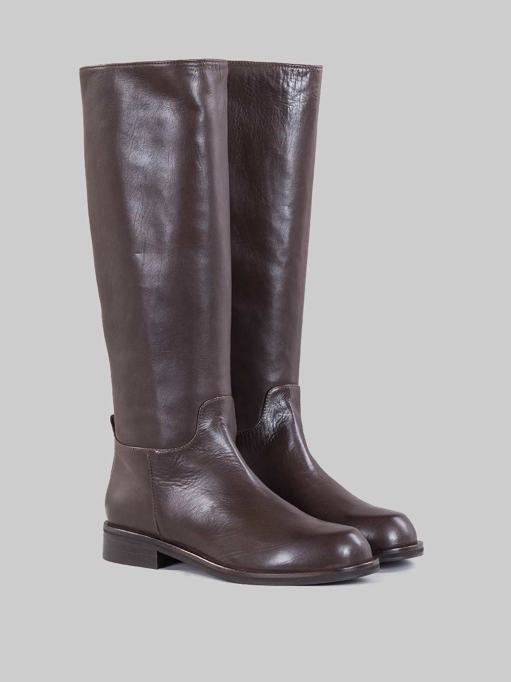 Riding boots
