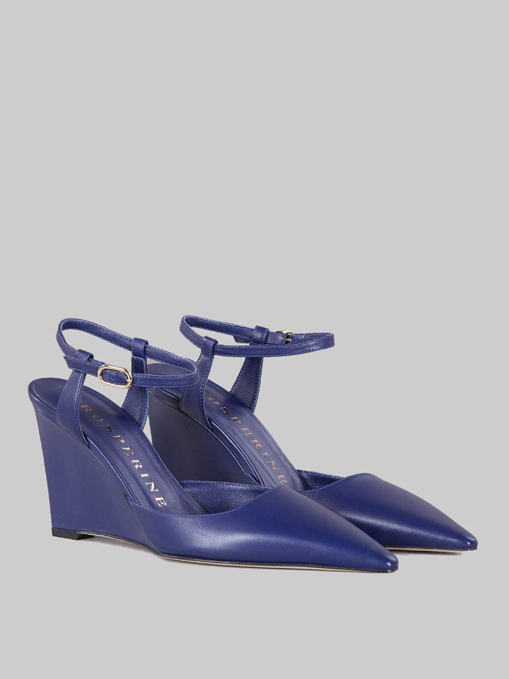 Slingback affusolata con zeppa